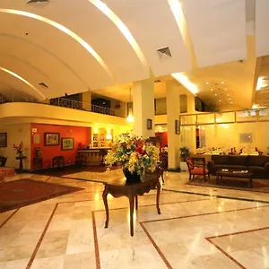 Hotel Carlton Plaza