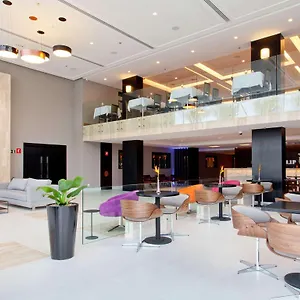 Hotel Golden Tulip